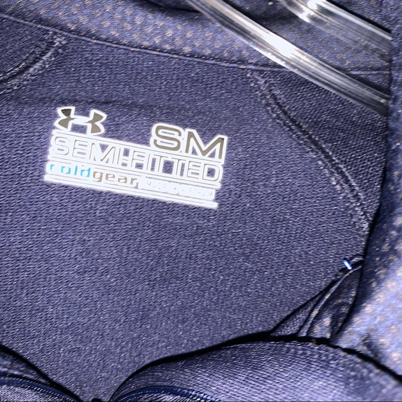 NWT Under Armour Semi-Fitted Pullover Top Small - Picture 4 of 8